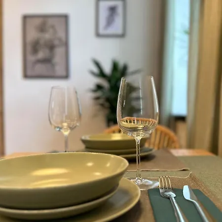 Apartment Cozee - Cozy 2-room With Netflix *