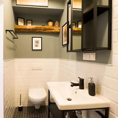 Cozee - Cozy 2-room With Netflix Lägenhet