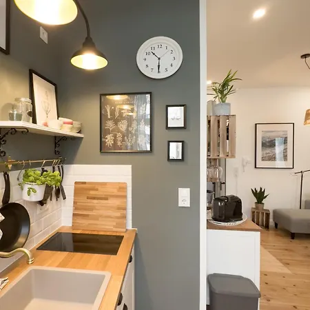 Cozee - Cozy 2-room With Netflix Apartment Kaiserslautern
