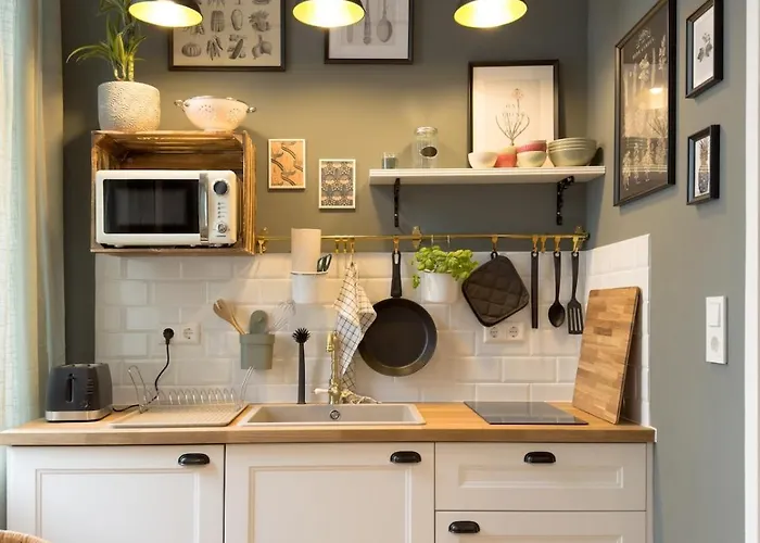 Cozee - Cozy 2-room With Netflix *