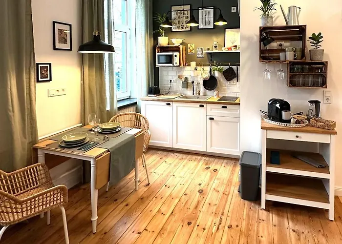 Cozee - Cozy 2-room With Netflix