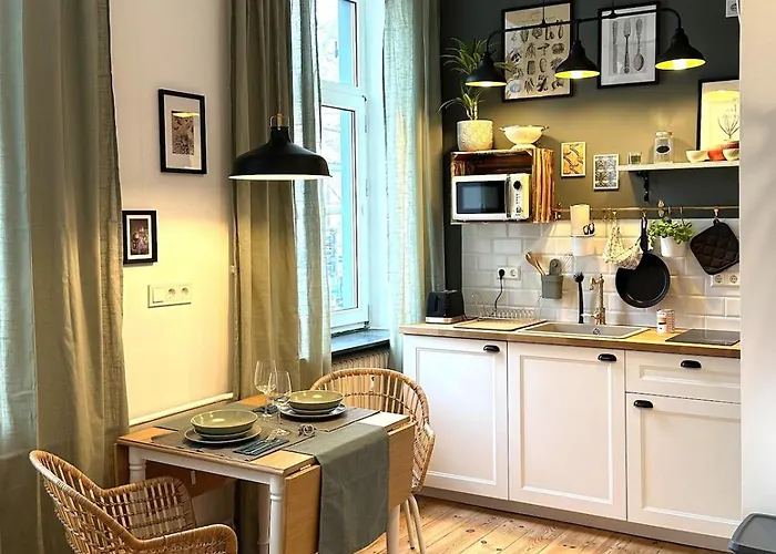 Cozee - Cozy 2-room With Netflix