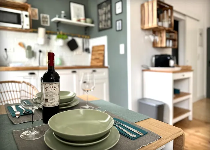 Cozee - Cozy 2-room With Netflix Lägenhet