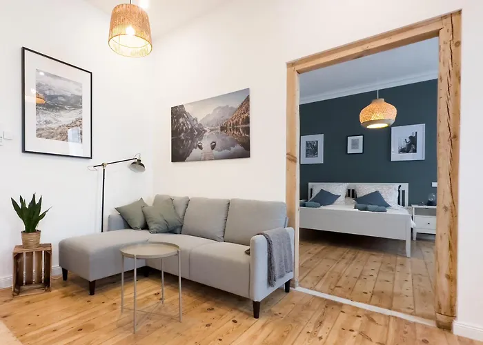 Cozee - Cozy 2-room With Netflix