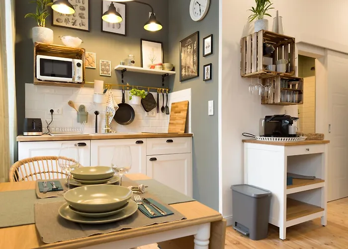 Cozee - Cozy 2-room With Netflix